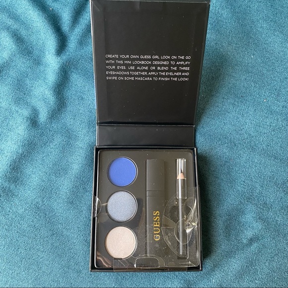 NIB | Guess Blue Smokey Mini Look Book Eyeshadow, Mascara and Eyeliner Set - Picture 3 of 5